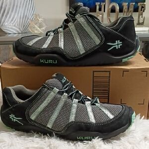 KURU CHICANE Women's Sz 9.5 Wide Shoes